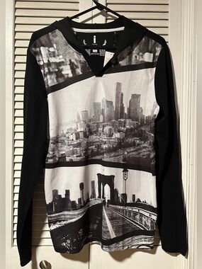 NWT New York Skyline Black White Hoodie Long Sleeve T-shirt Buffalo Jeans Mens S